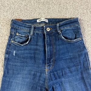 ZARA Trafaluc Authentic Denim Jeans – Size 6 (28) mid to high-rise like new
